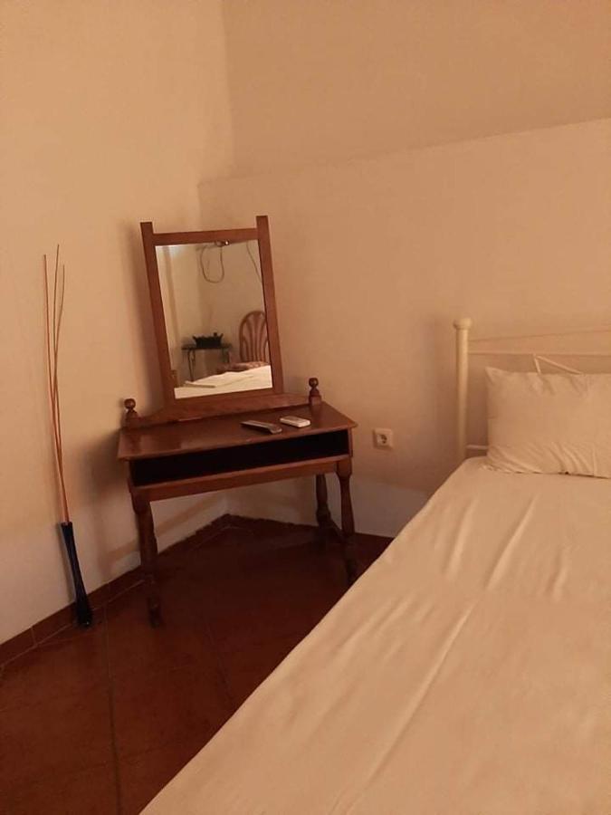 Atlantis Hotel Ermoupoli Buitenkant foto